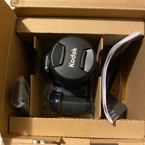 KODAK PIXPRO AZ528 Astro Zoom BSI-CMOS Bridge Digital Camera - Picture 9 of 11